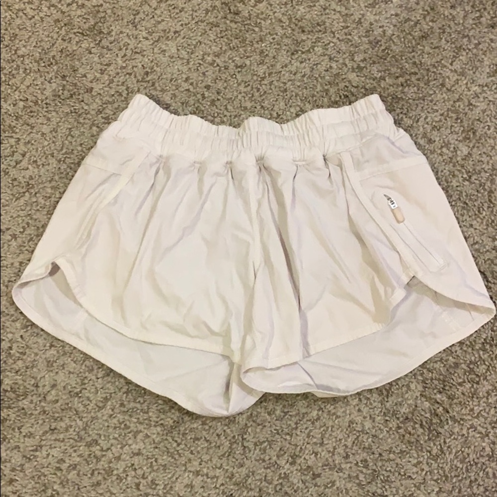 Lululemon Tracker Short V 4” White Size 6